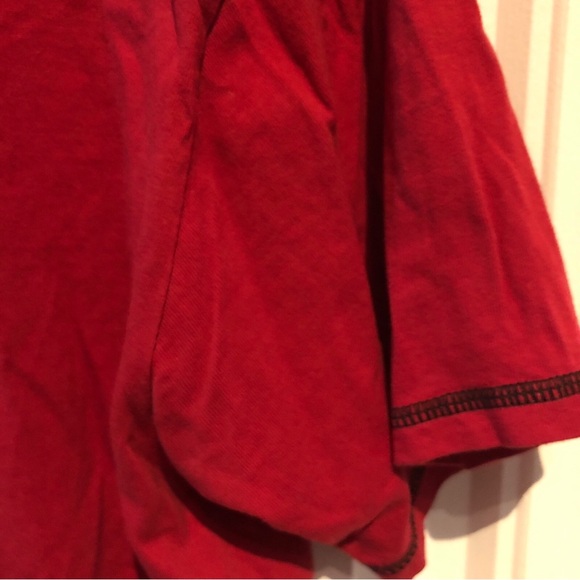 Men’s Nike  T Shirt Red With Gray Logo Size M USA Fabric Well Made Authentic M - Picture 9 of 11